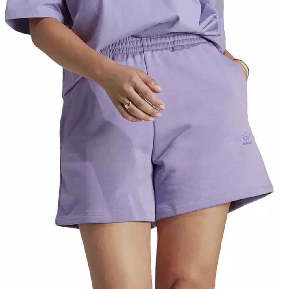 adidas Originals Women's Essentials French Terry Shorts size S magic lilac NWT